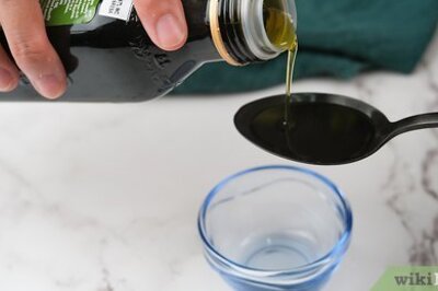 How to Use Olive Oil on Your Face