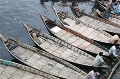 Cyclone Bijli hits Bangladesh coast