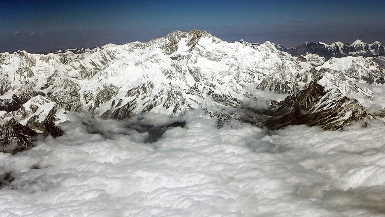 Centre Revokes Decision to Open 'Holy' Kanchenjunga Peaks for Foreigners; Sikkim Welcomes Move