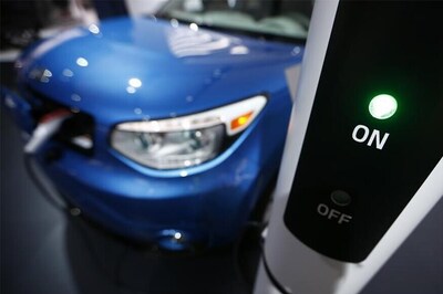 Electric Cars Could Dominate Roads in Wealthy Cities by 2030: Report