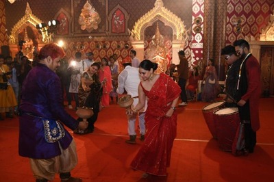 Durga Puja Special: Sumona Chakravarti Performs Dhunuchi Dance On Maha Ashtami