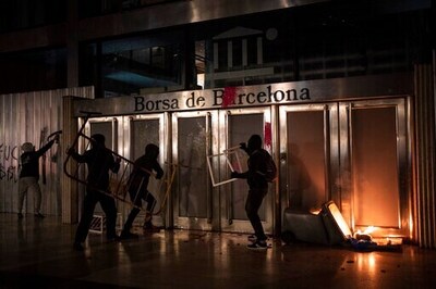 Barcelona Sees Sixth Night Of Protests For Jailed Rapper