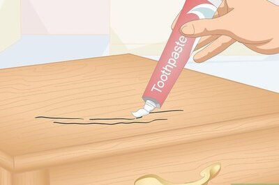 How to Get Permanent Marker Off of Wood
