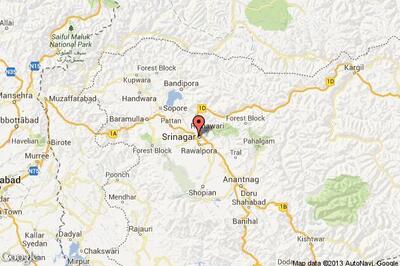 J~~amp;amp;K: Lawyers protest against human rights violations, work affected