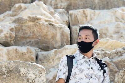 US Summons Chinese Ambassador Over 'Ridiculous' Coronavirus Conspiracy Theory