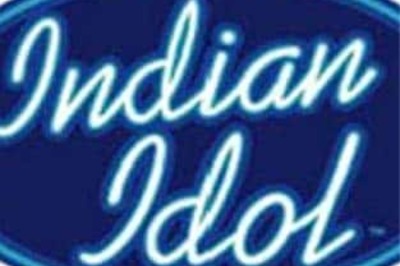 Two girls and a guy in fray for Indian Idol 4 title