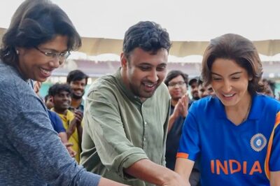 Anushka Sharma Wraps Chakda Xpress In 65 Days, Jhulan Goswami Performs Final Clap; See Pics