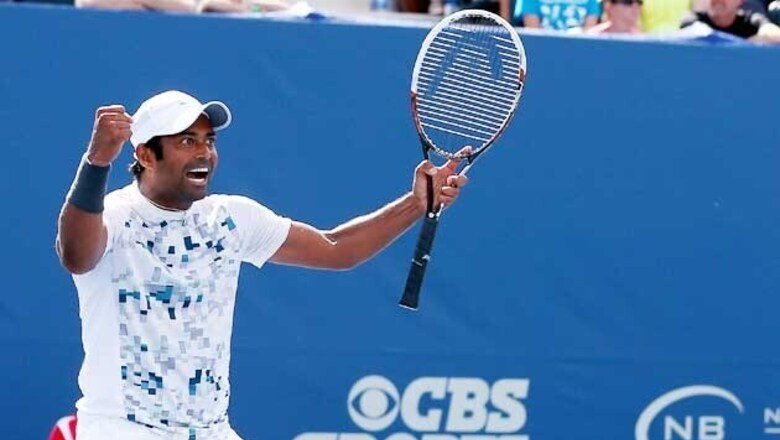 Paes-Stepanek make winning start at year-end finals