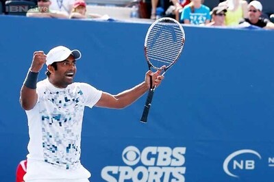 Paes-Stepanek make winning start at year-end finals