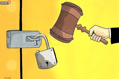 From January 13, SC's 9-Judge Bench to Hear Issue of Women's Entry into Sabarimala Shrine