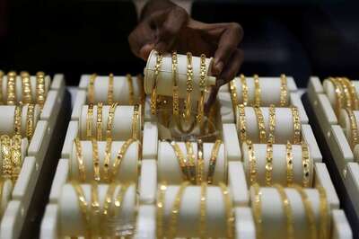 Gold Steadies Near Eight-year High as Coronavirus Cases Surge