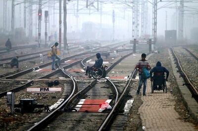 Caught Defecating Near Railway Tracks, Slum Dwellers in UP Say They Have no Other Option