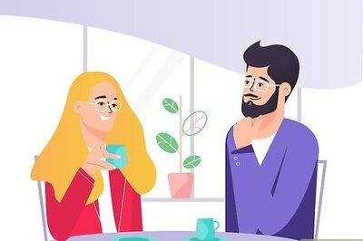 How to Tell if a Female Friend Wants a Romantic Relationship