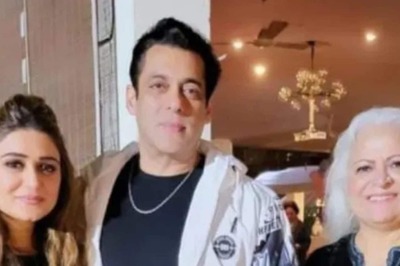 Salman Khan Rings in New Year 2022 With Rumoured Girlfriend Iulia Vantur, Bina Kak; Pics Go Viral