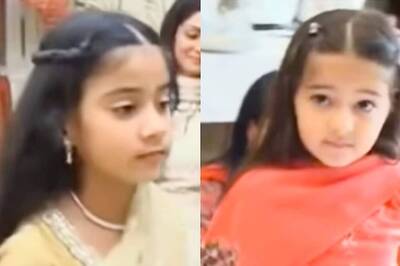 Can You Guess The Two Star Kids In This Viral Video From Karisma Kapoor's Wedding? | Watch