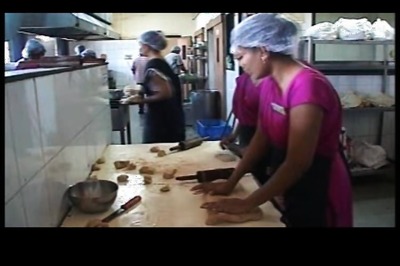 IRCTC aims at 1 lakh meal order online per day