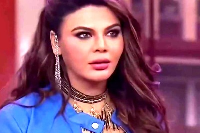Rakhi Sawant's Best Friend Calls Her 'Tamashewali': 'Usko Maze Aate Hai Controversy Karne Mein'