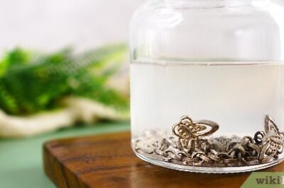 How to Clean Silver Jewelry with Vinegar