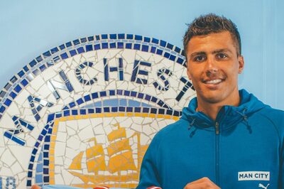Rodri Signs Contract Extension With Manchester City
