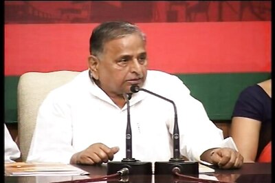 Don't use my photos in posters: Mulayam to SP workers