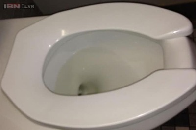 Maharashtrian bride takes toilet as a wedding gift, will not defecate in the open