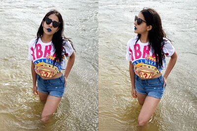 Sara Ali Khan Wears Blue Lipstick, Receives Lovely Compliment from Aamir Khan's Daughter Ira