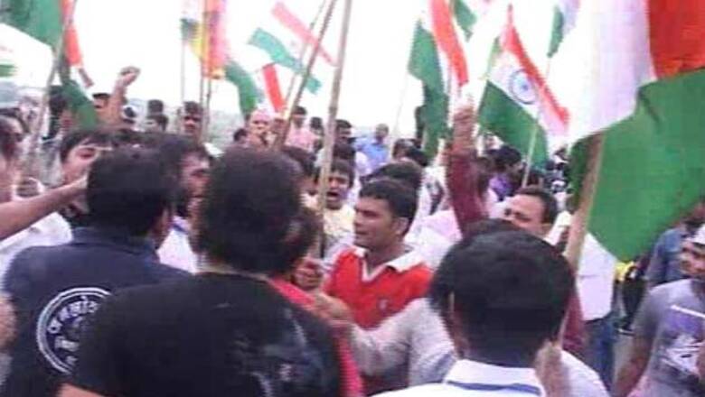 Protests in Pune, Nashik after Anna's arrest