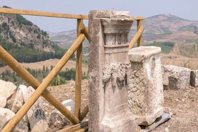 Ancient Greek Altar Unearthed at Archaeological Site in Sicily