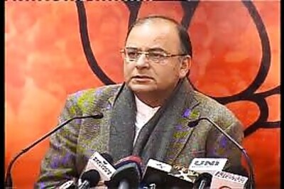 Mamata Banerjee crossing the 'laxman rekha', claims Arun Jaitley