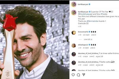 Kartik Aryan Wins The Award Of 'Superstar Of The Year' At NFBA 2022
