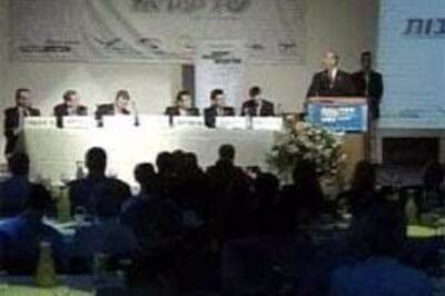 Israel threatens to attack Hamas leader