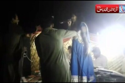 Pregnant Pakistani Singer Shot Dead for Not Standing Up While Singing