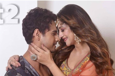 Nusrat Jahan Sits on Yash Dasgupta's Lap in Festive Shoot for Tabloid, After Hinting They're Already Married