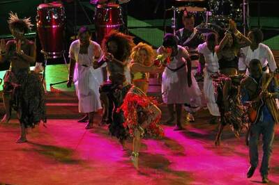 Shakira rocks World Cup closing ceremony