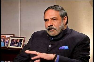 Anand Sharma attacked in JNU campus, Congress suspects ABVP’s hand