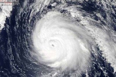 Several UK flights cancelled as Hurricane Gonzalo strikes