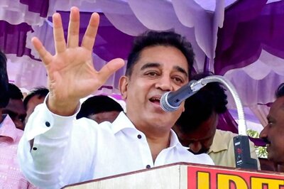 Rise Above Politics, Kamal Haasan Tells CM Pinarayi Vijayan on Cyclone Gaja Damages