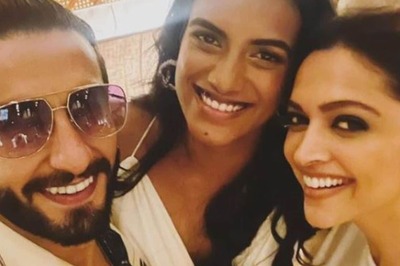 Deepika Padukone and Ranveer Singh Meet PV Sindhu For Dinner; Twin in White