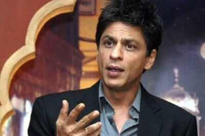 Shah Rukh Khan to undergo surgery on Monday