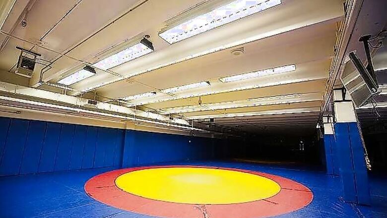Asian Games: Vinesh and Geetika win bronze in wrestling