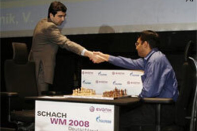 Anand, Kramnik draw in fourth game