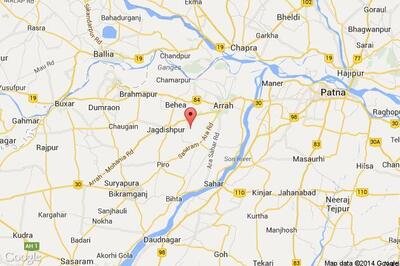 Driver killed, 6 policemen injured after their jeep runs into truck