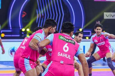 PKL: Jaipur Pink Panthers Take on Tamil Thalaivas; Patna Pirates Battle Bengaluru Bulls