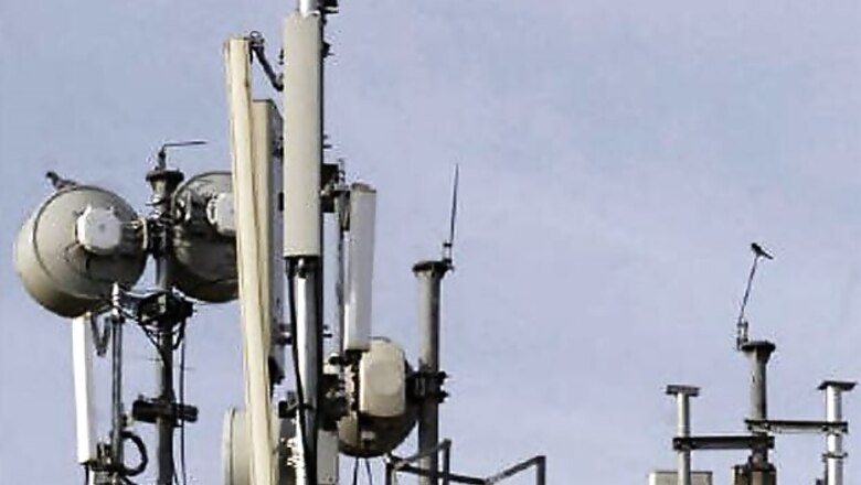 Approval on spectrum auction by mid April: TRAI