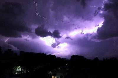 IMD Warns of Thunderstorm in Delhi-NCR, Western UP, Rajasthan and North East Among Others