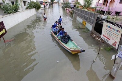 Andhra Pradesh braces for torrential downpour, Tamil Nadu likely to get fresh mild rains, death toll reaches 87