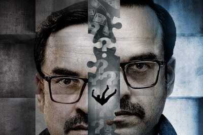 Pankaj Tripathi Looks Intense and Mysterious In New 'Kadak Singh' Poster; Check Here