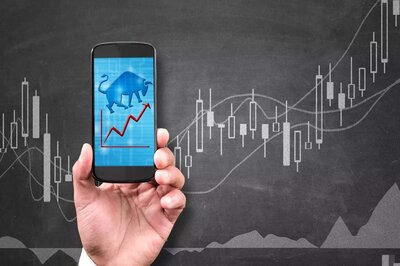 Sensex Drops 224 pts in Fag-End Selling, Nifty Below 19,400 Ahead Of TCS, HCL Tech Q1 Results