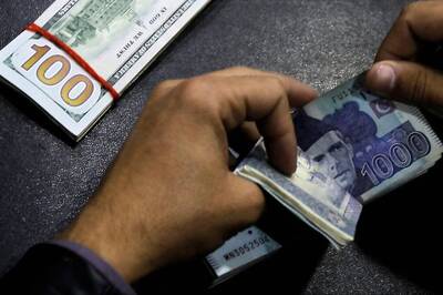 Pakistan’s Economy Faces More Pressure as Forex Reserves Dwindle