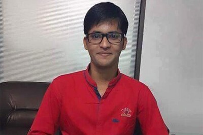 Denied Flat, UPSC Topper Took a Hindu Name to Prepare for Exams